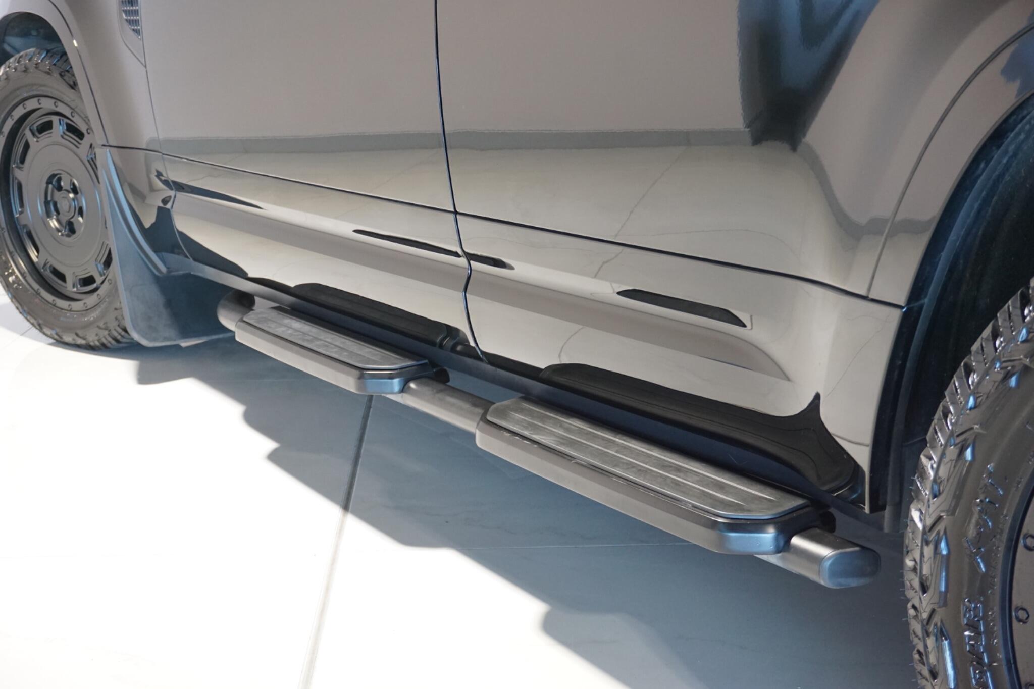 Land Rover Defender 110 2.0 P400e 15.4kWh X-Dynamic S SUV 5dr Petrol Plug-in Hybrid Auto 4WD Euro 6 (s/s) (404 ps)